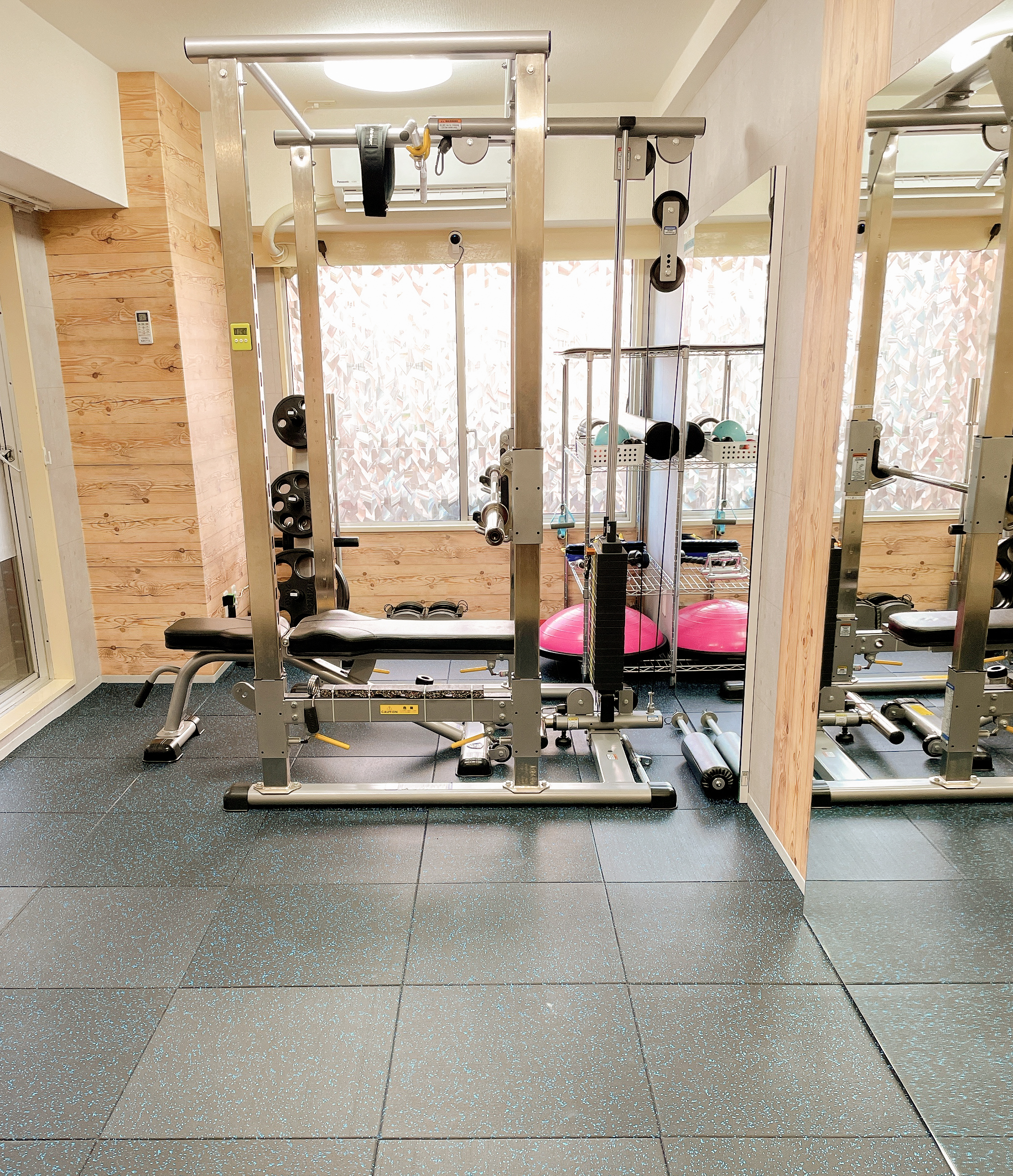 Clean and quiet private rental studio used for personal training sessions in Shinjuku